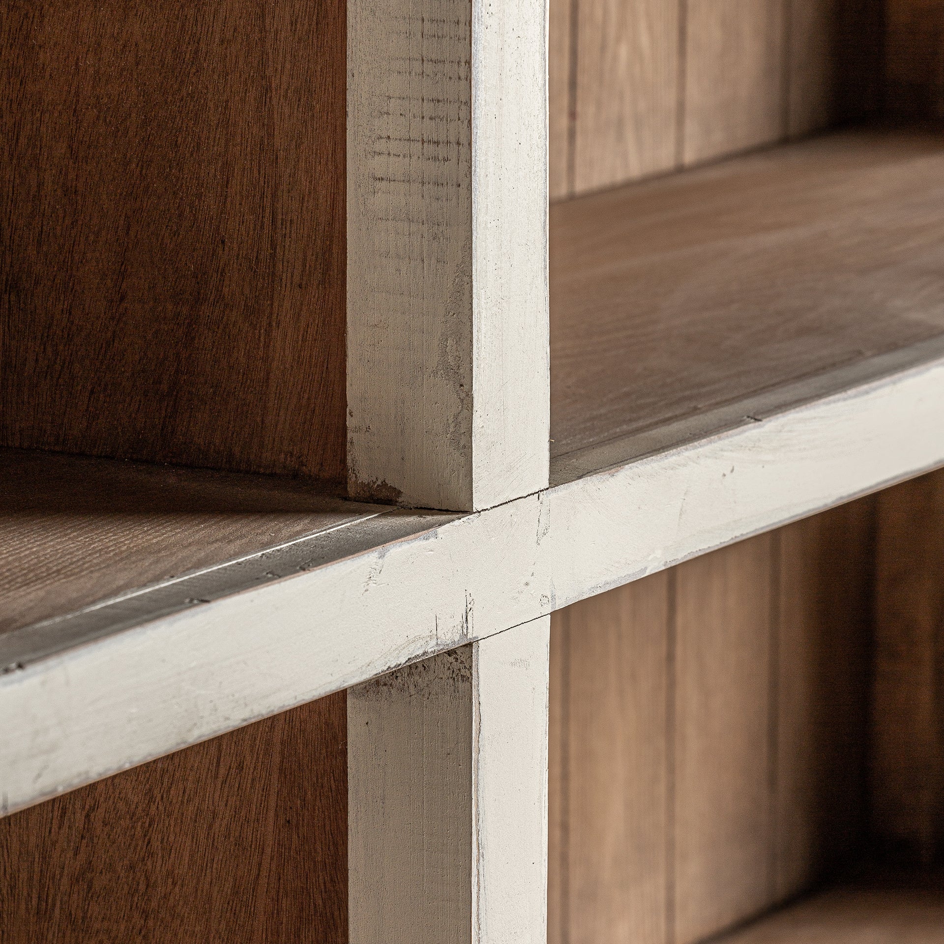 PIVKA BOOKCASE